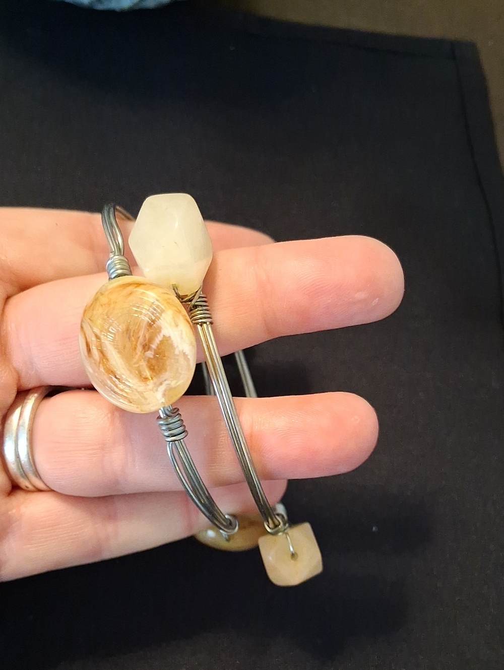 Handcrafted Beige Stone Wire Bangle Bracelet - Women Jewelry